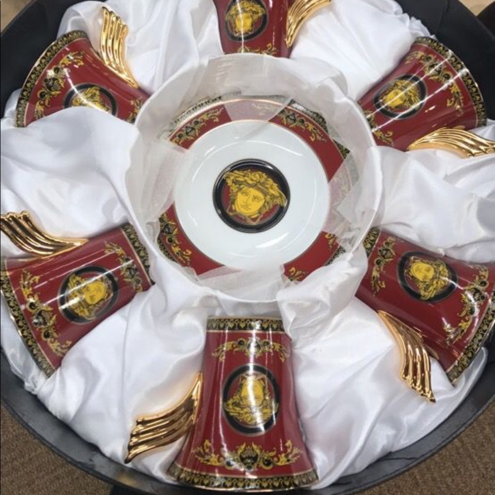 Coffee or tea set